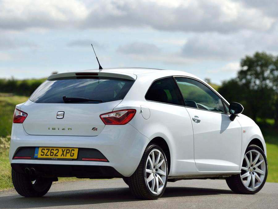  Seat Ibiza FR 2012 года  (UK) (фото 19 из 23)